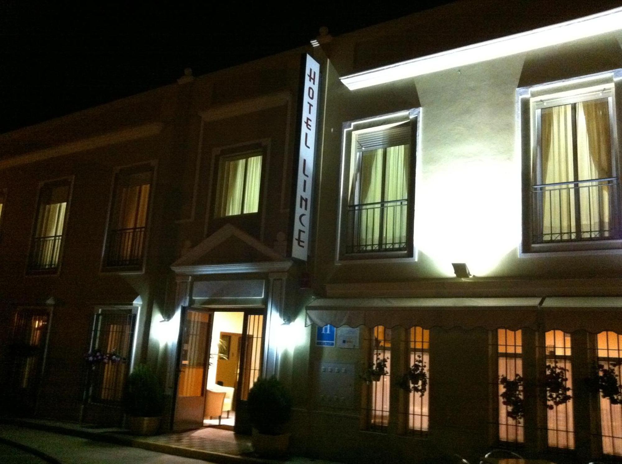 Hotel Lince Aznalcázar Kültér fotó